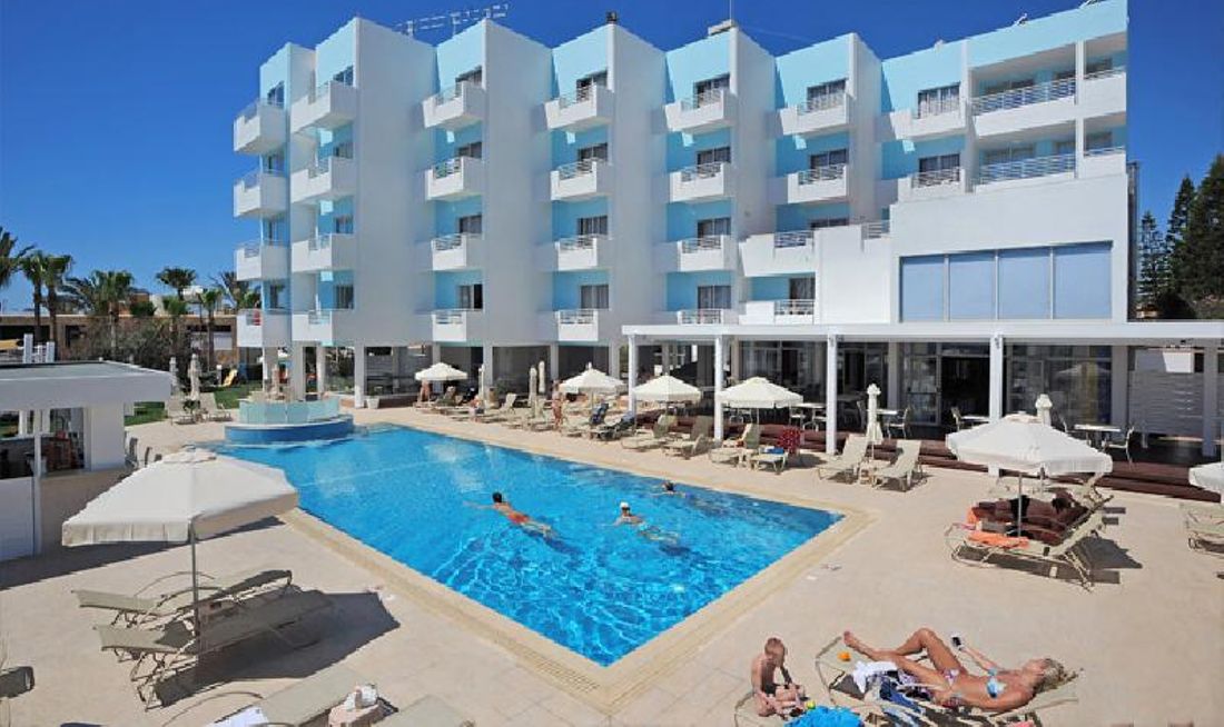 Okeanos Beach Hotel Exterior