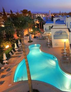 Petrosana Hotel Apartments