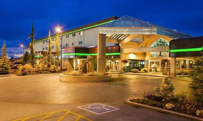 Medallion Inn and Suites Exterior