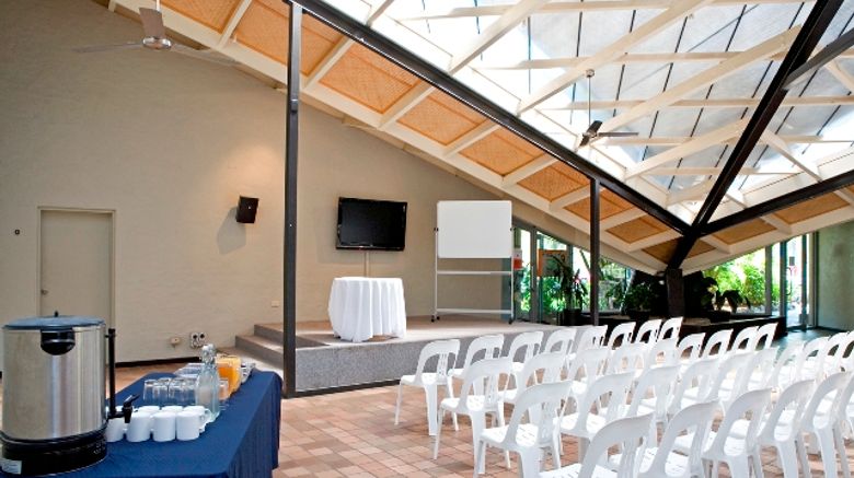 <b>Darlington Beach Resort and Holiday Park Meeting</b> <b>Darlington Beach Resort and Holiday Park Meeting</b>