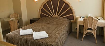Dawson Motor Inn Room