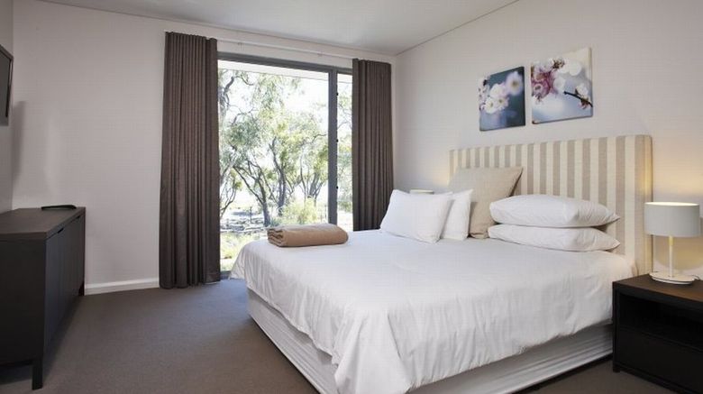 <b>Aqua Resort Room</b>