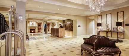 Hotel Ballard Lobby