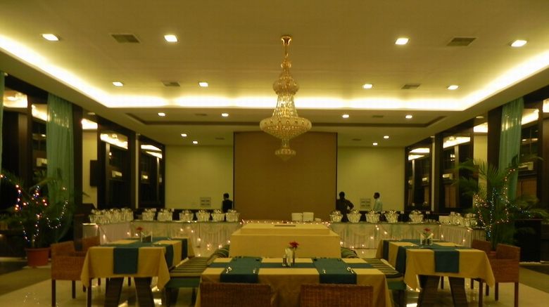 <b>Hotel Reeva Suites Banquet</b>
