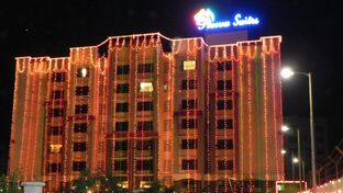 Hotel Reeva Suites