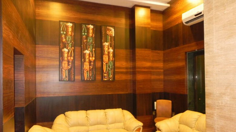 <b>Hotel Reeva Suites Lobby</b>