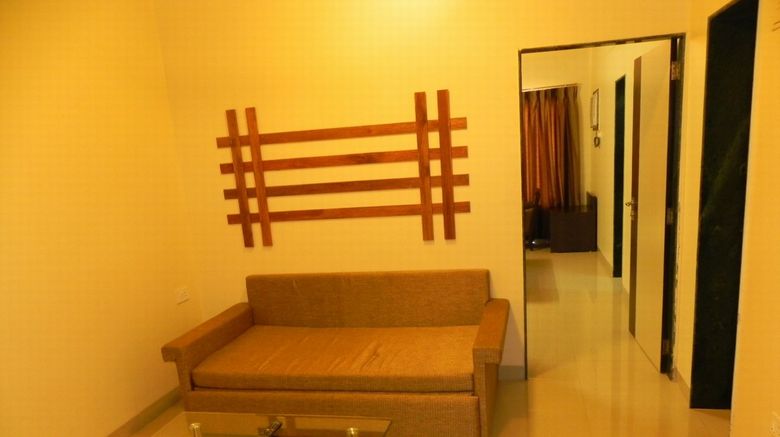 <b>Hotel Reeva Suites Room</b>