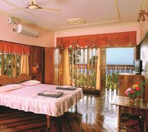Sun Tara Beach Resort Suite
