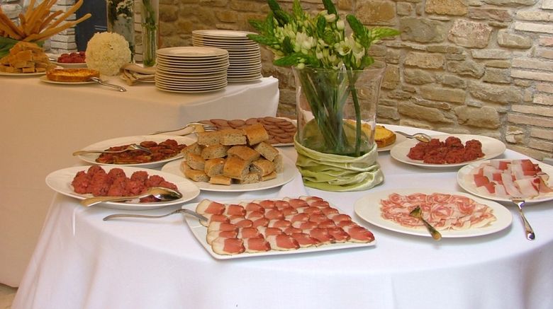 <b>Le Case Residenza di Campagna Banquet</b> <b>Le Case Residenza di Campagna Banquet</b>