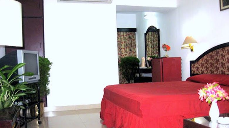 <b>Hotel Grand Central Room</b>