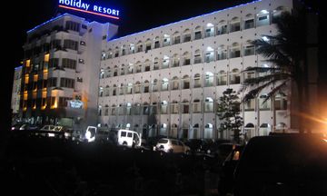 Hotel Holiday Resort