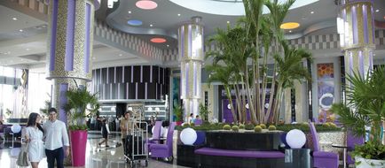 Riu Palace Peninsula Lobby