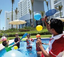 Riu Palace Peninsula Pool