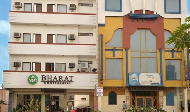 Hotel Bharat Continental Exterior