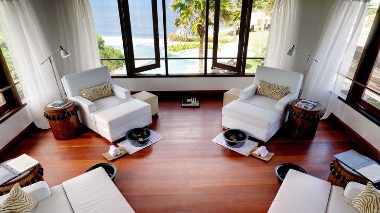 <b>The Ungasan Clifftop Resort Spa</b>