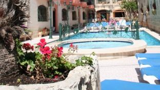 White Dolphin Apartments