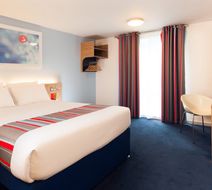 Travelodge Aberdeen Central Justice Mill Room