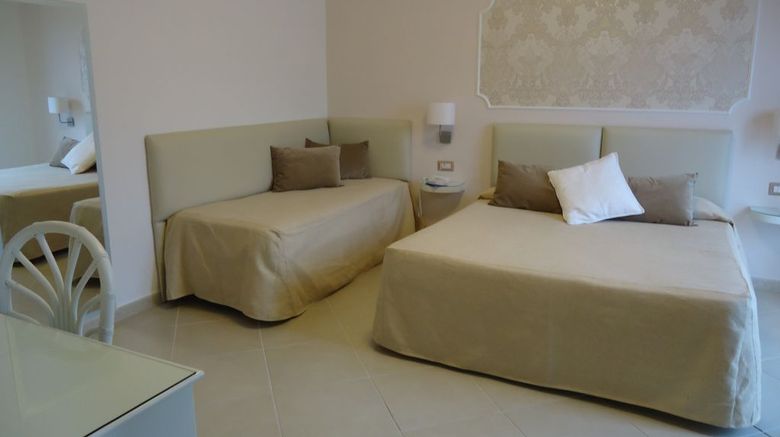 <b>Mini Hotel Room</b>