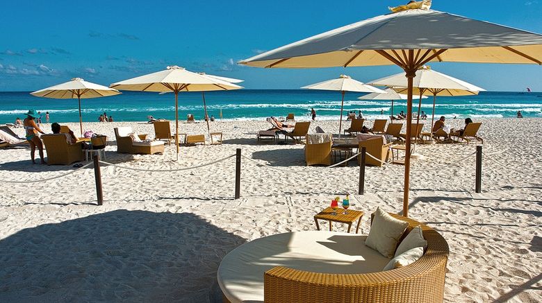 <b>Sunset Royal Beach Resort Beach</b>
