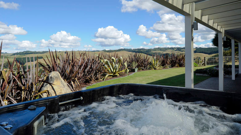 <b>City Lights Boutique Lodge Spa</b>