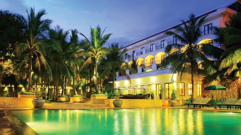 <b>The Privilege Floor@Borei Angkor Resort Pool</b> <b>The Privilege Floor@Borei Angkor Resort Pool</b>