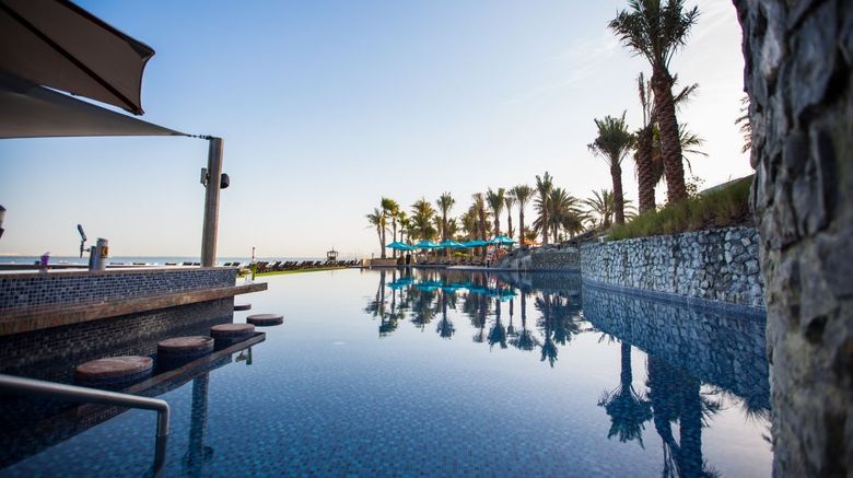 <b>JA Palm Tree Court Pool</b> <b>JA Palm Tree Court Pool</b>