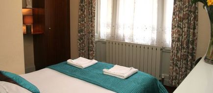 Arosfa Hotel Room