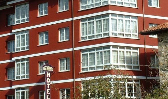 Hotel Naranjo De Bulnes Exterior