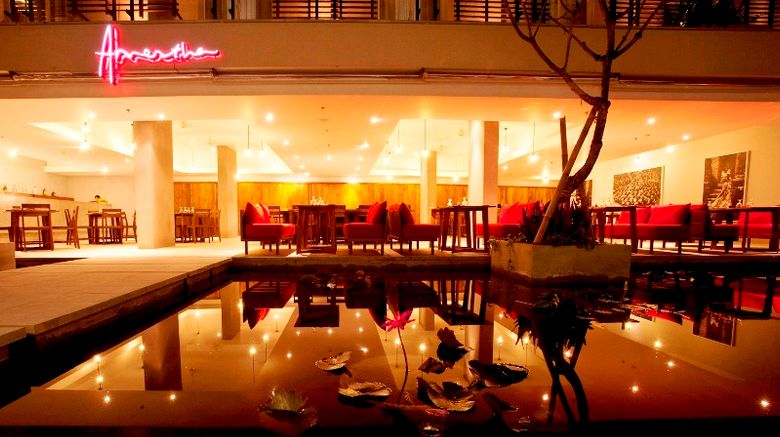 <b>Ananta Legian Hotel, Bali Restaurant</b> <b>Ananta Legian Hotel, Bali Restaurant</b>