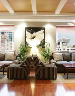 Auris Lodge Hotel