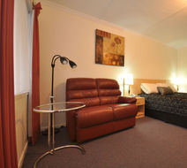 Edinburgh Motor Inn Warragul Suite