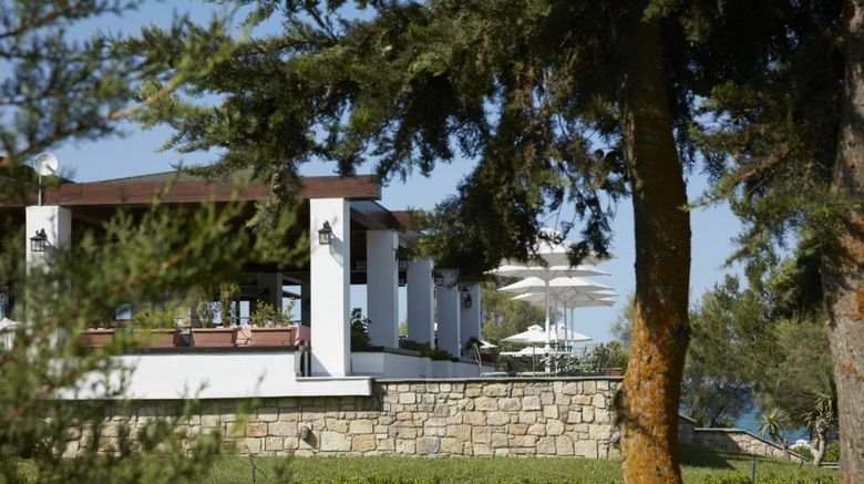 <b>Simantro Beach Hotel Restaurant</b>