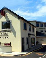 Strandhill Lodge & Suites