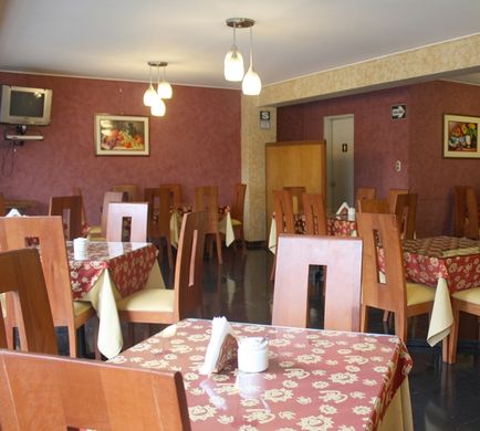 Suites Larco 656 Restaurant