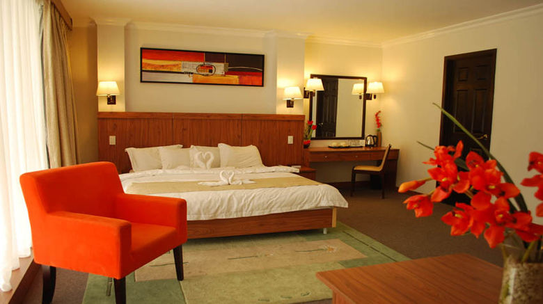 <b>The Orchard Cebu Hotel & Suites Suite</b>