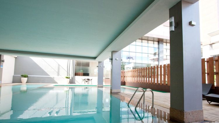 Dohera Hotel Pool