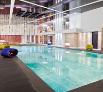 Ramada Hotel & Suites Baku Pool