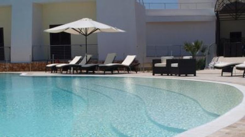 <b>La Casarana Resort Spa-Lido Marini Pool</b> <b>La Casarana Resort Spa-Lido Marini Pool</b>