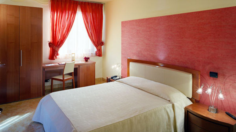 Hotel Ypsigro Palace-Castelbuono Room