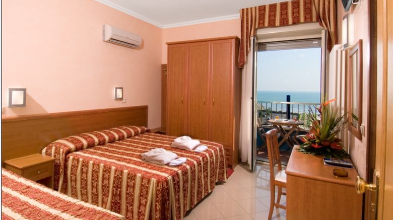 <b>Hotel Bristol Cervia Room</b>