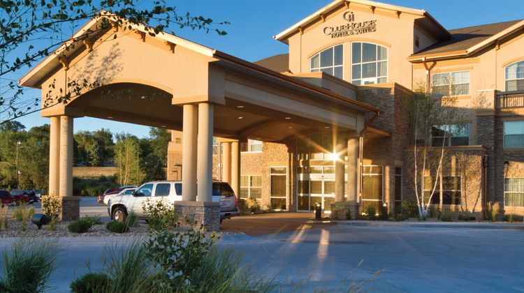 Clubhouse Hotel & Suites Exterior