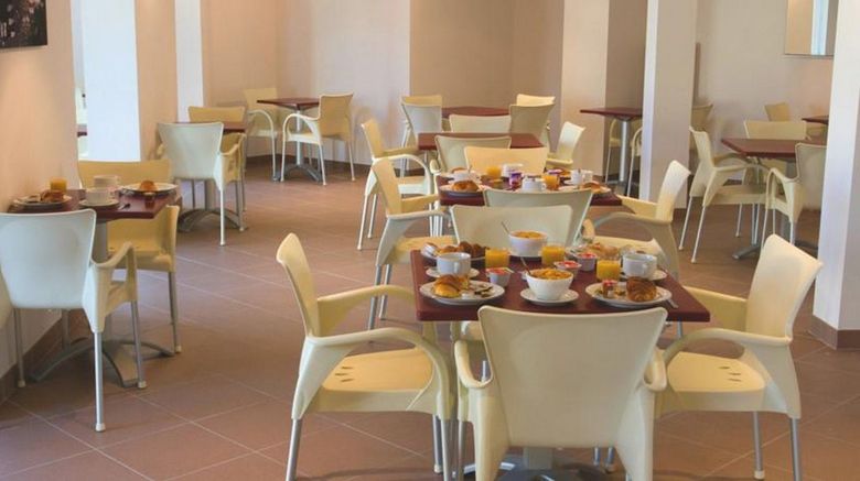 <b>Adonis Grandcamp Restaurant</b>