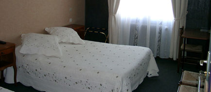 Hotel Le Chatelet Room