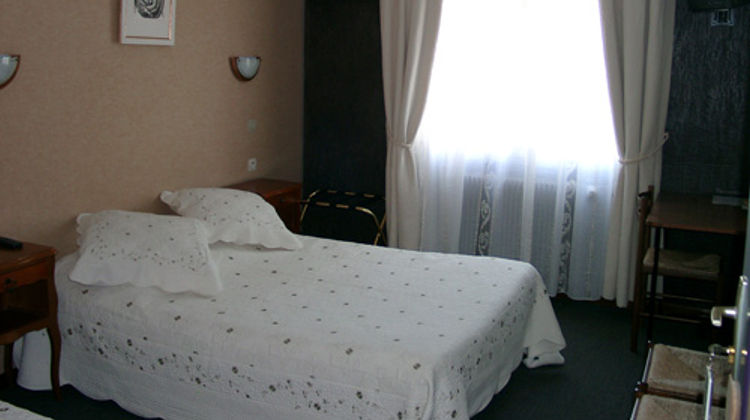 Hotel Le Chatelet Room