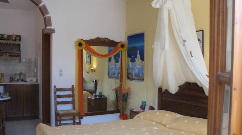 <b>Merovigliosso Apartments & Studios Room</b>
