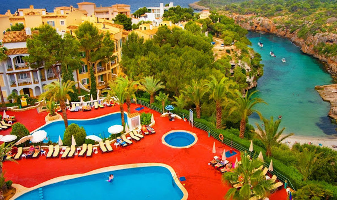 Ona Cala Pi Club Exterior