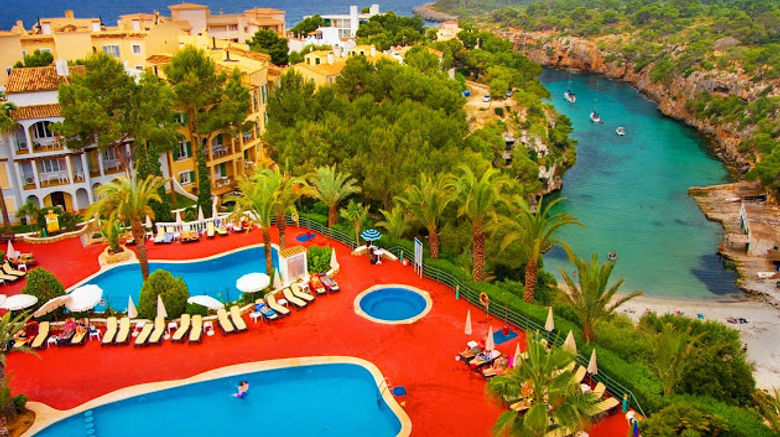 <b>Ona Cala Pi Club Exterior</b>