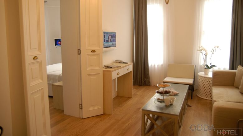 <b>ODDA Hotel Suite</b>
