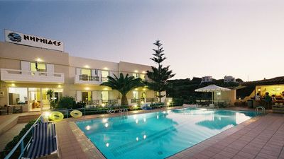 Niriides Hotel Apartments Studios