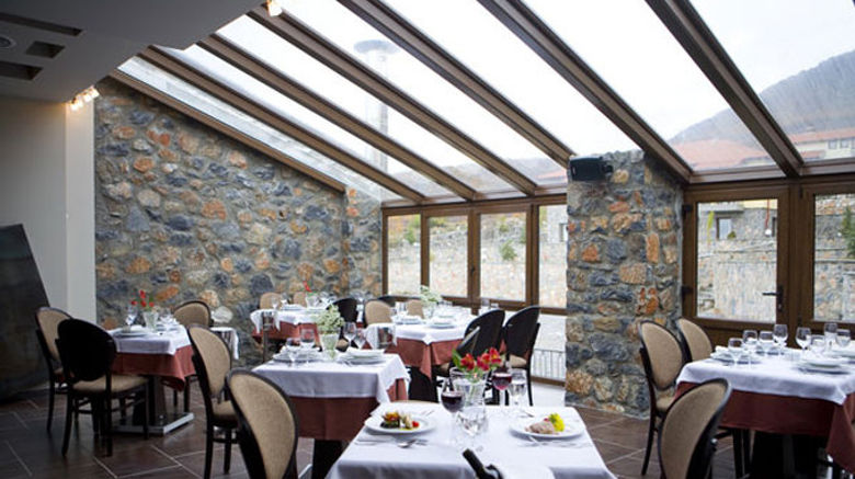 <b>Domotel Neve Mountain Resort Restaurant</b> <b>Domotel Neve Mountain Resort Restaurant</b>